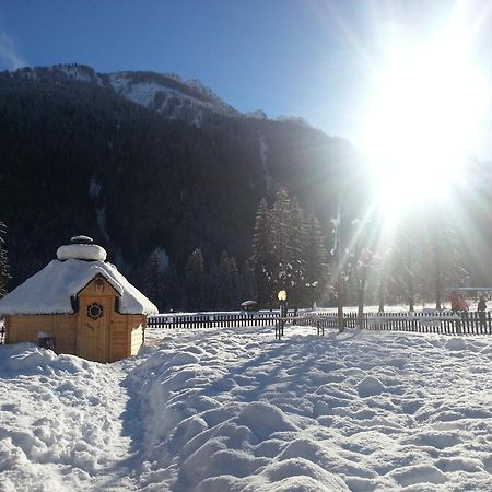 Hotel Stella Alpina Фалкаде Екстериор снимка