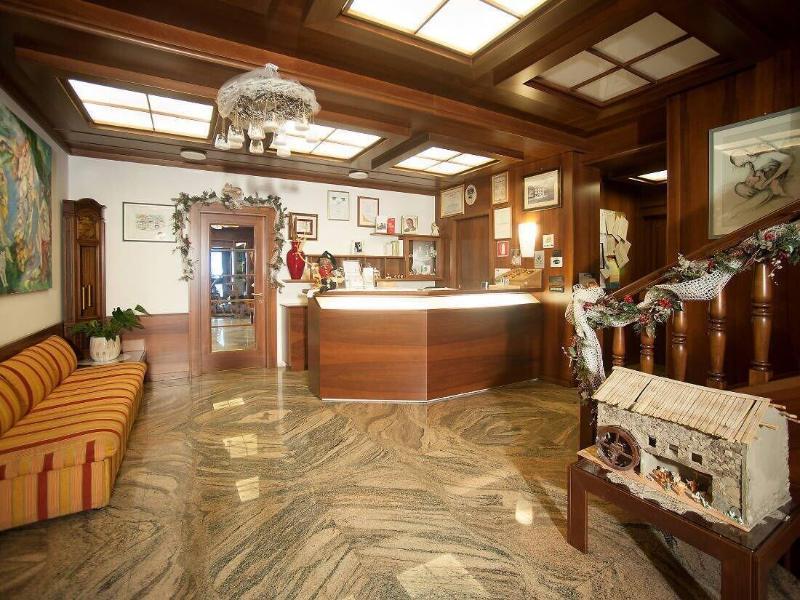 Hotel Stella Alpina Фалкаде Екстериор снимка