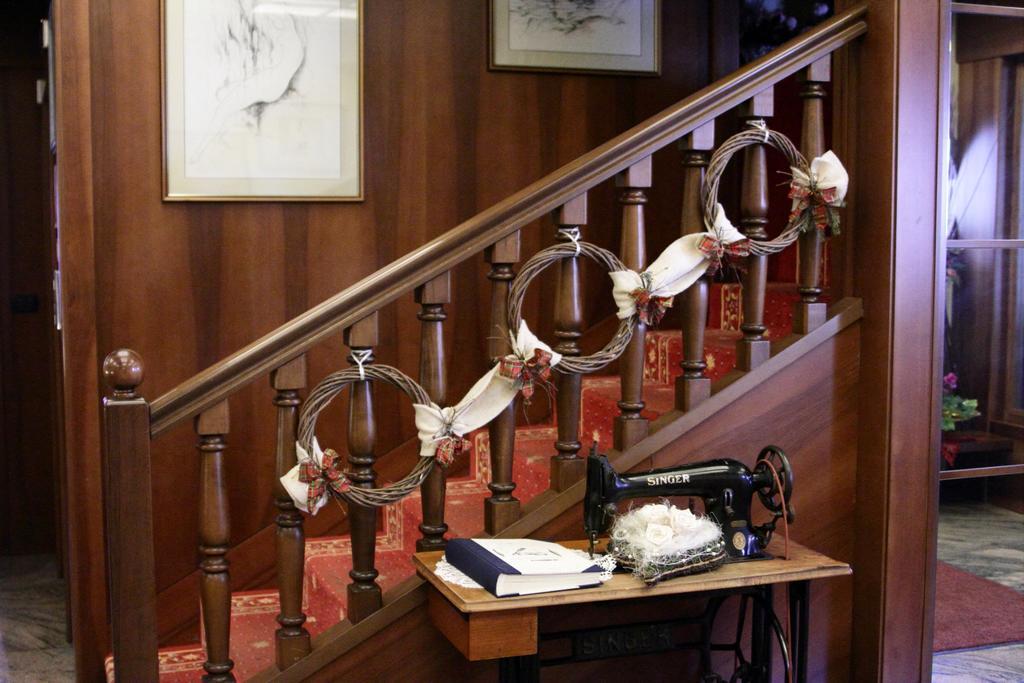 Hotel Stella Alpina Фалкаде Екстериор снимка