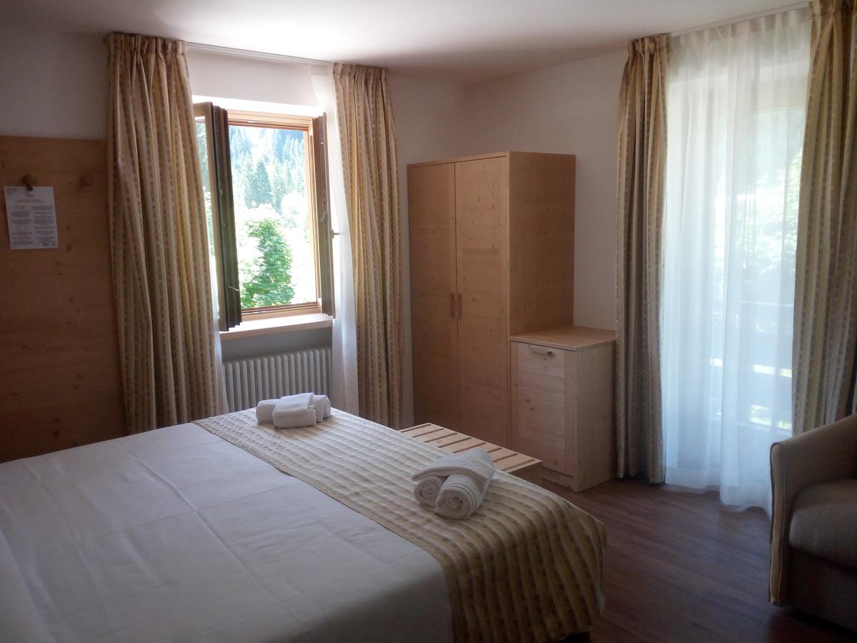 Hotel Stella Alpina Фалкаде Екстериор снимка
